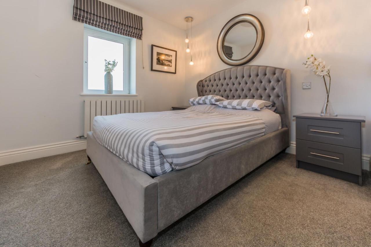 Ocean View,kinsale, Hosted By Exquisite Homes, Sleeps 22 Holiday home *