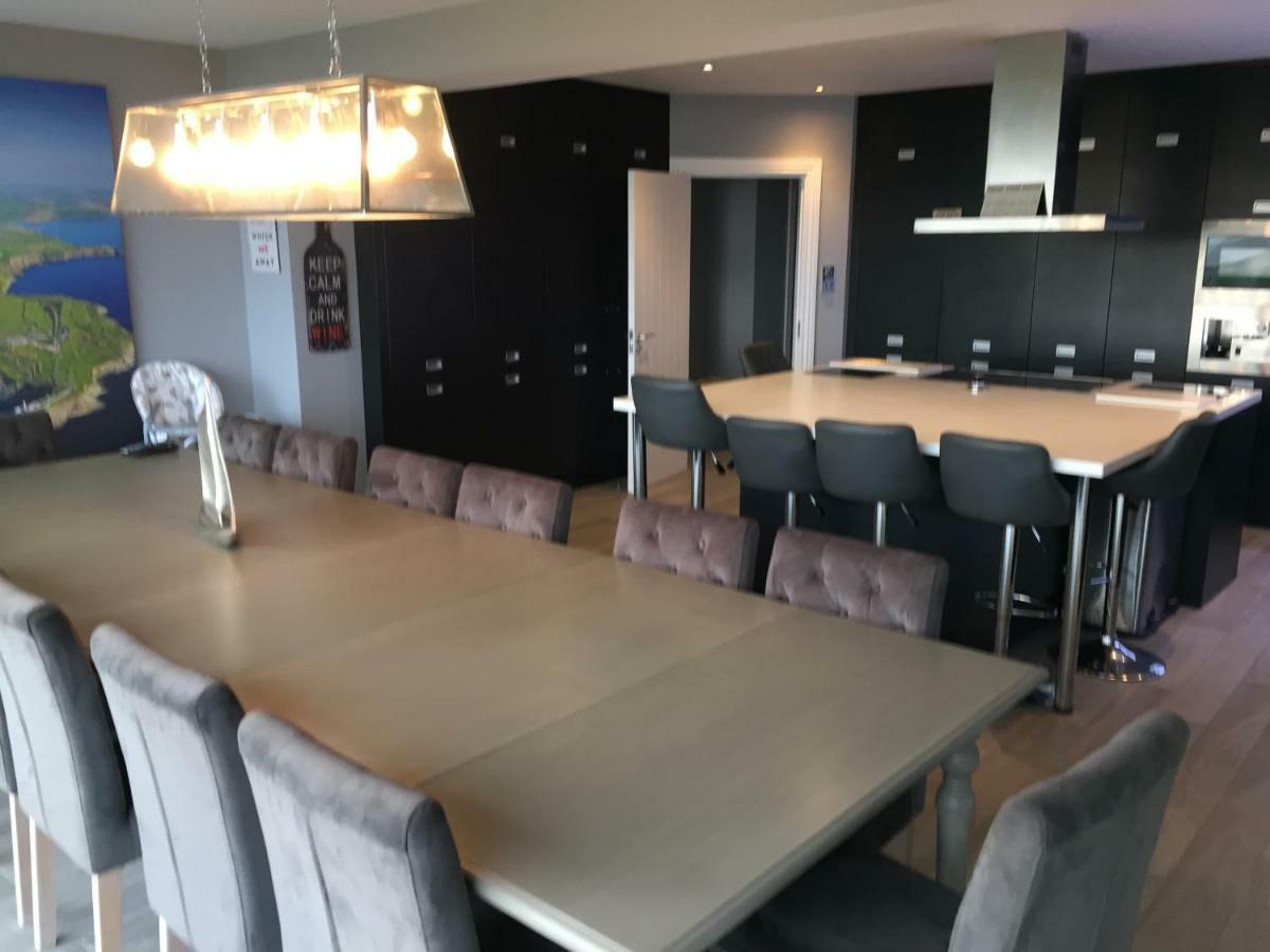 Ocean View,kinsale, Hosted By Exquisite Homes, Sleeps 22 Holiday home