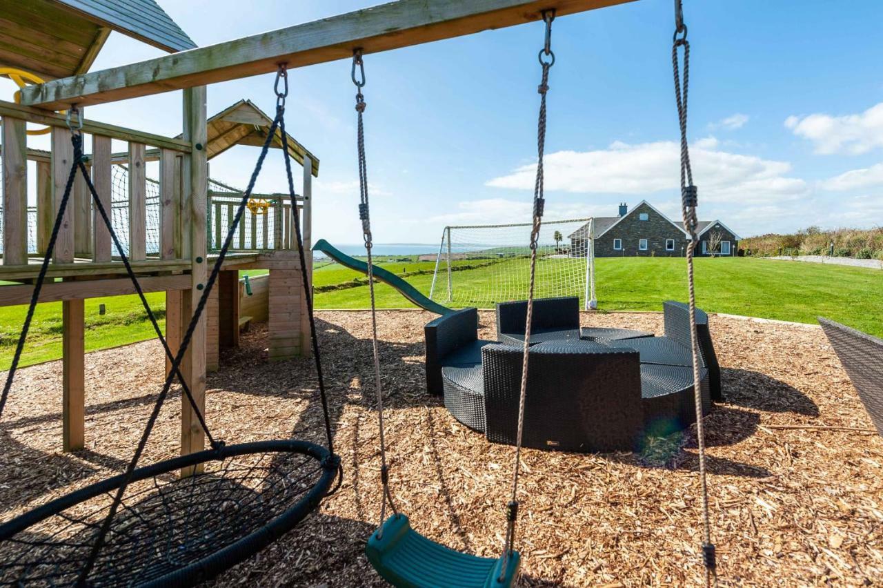 Ocean View,kinsale, Hosted By Exquisite Homes, Sleeps 22 Holiday home